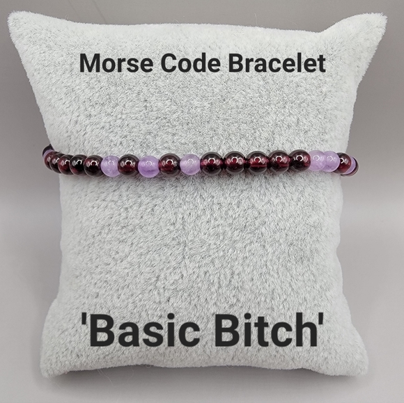 Inappropriate bracelets - Picture 3 of 8